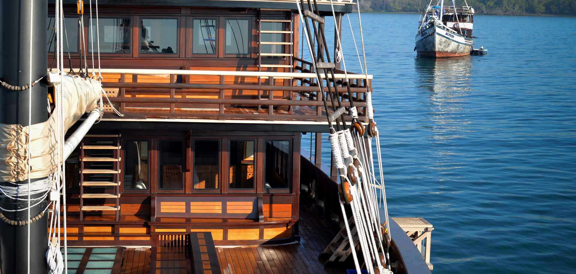 Dunia Baru's extremely spacious en-suite double berths as viewed from the outside